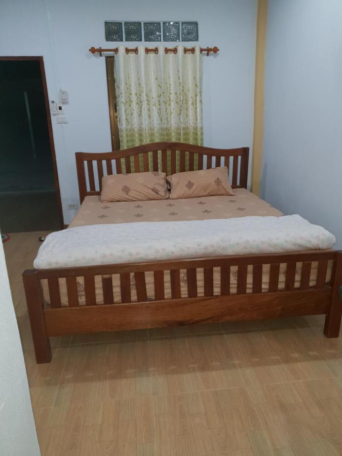 Pong -Tip Homestay Chiang Khan Esterno foto